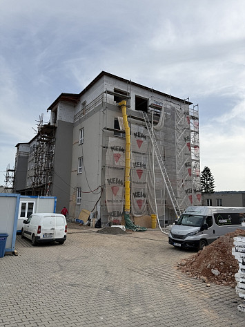 Gymnázium Plasy – rekonstrukce dvou budov